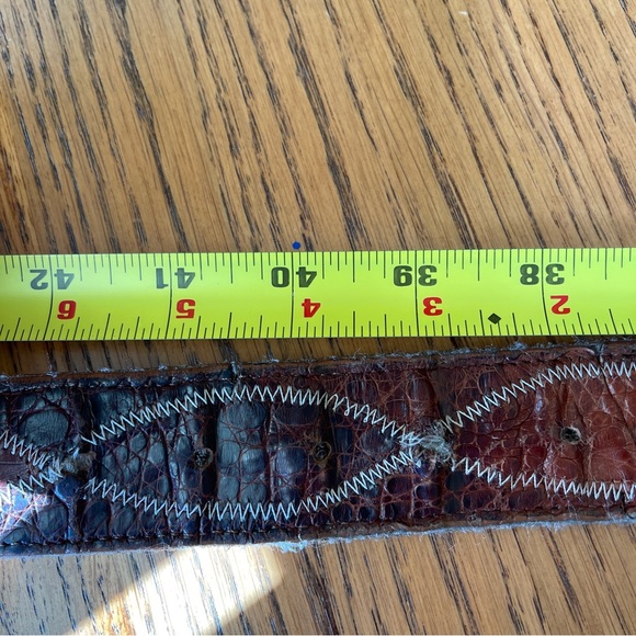 Genuine Leather, Alligator pieced & stitched belt 40” silvertone - Picture 10 of 13
